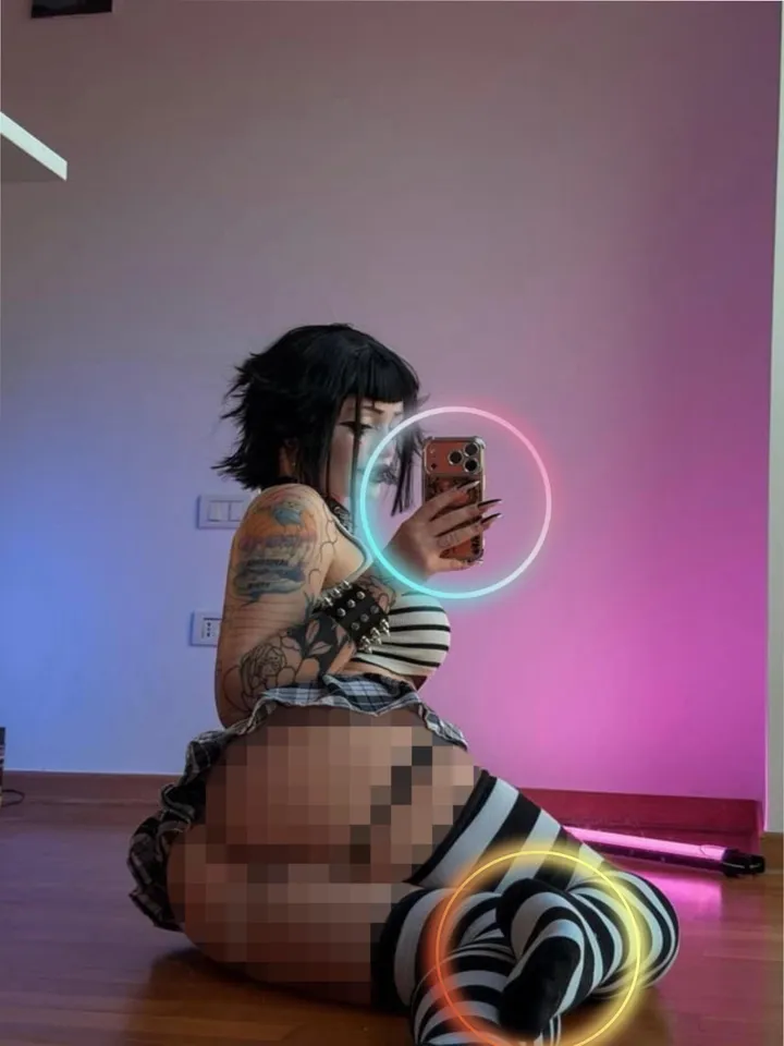 Choose a circle... let's see if you get to cum tonight or stay denied ~ (image 20 of 20)