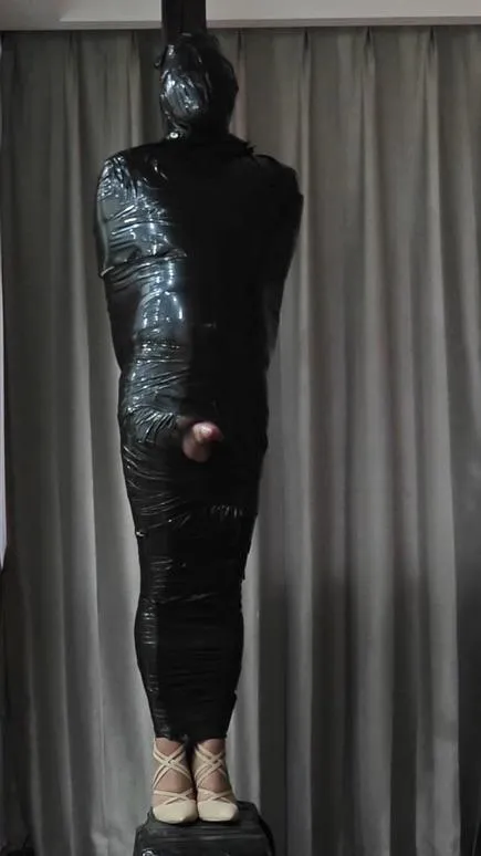 I wrapped him around the pillar