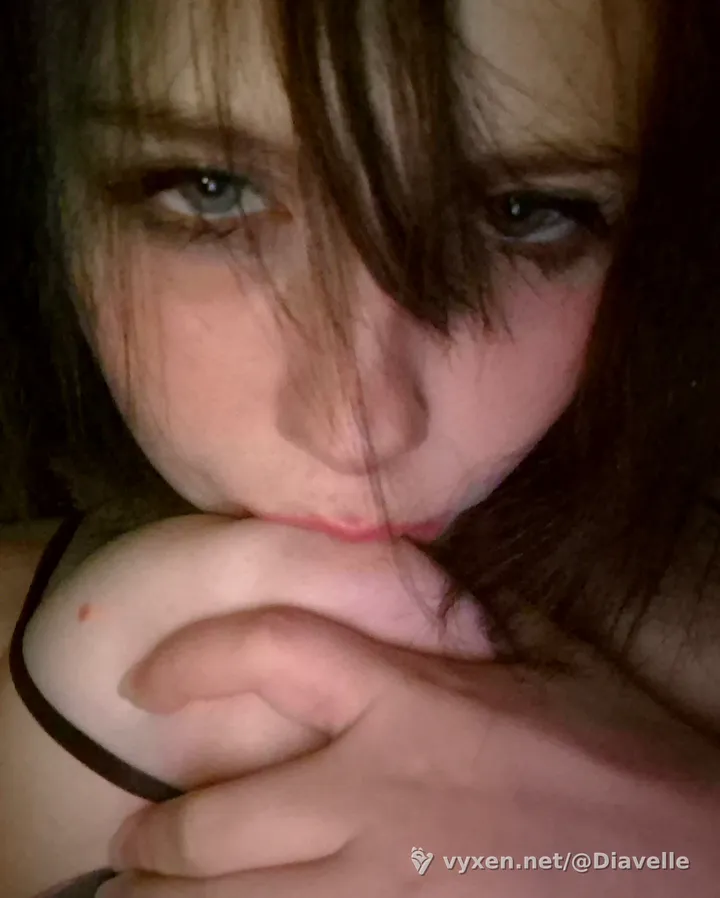 I publish for free, but I welcome tips ^^
FREE Onlyfans - Diavelle
https://onlyfans.com/diavelle (image 2 of 2)
