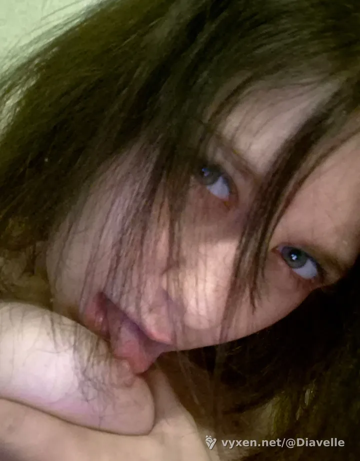 I publish for free, but I welcome tips ^^
FREE Onlyfans - Diavelle
https://onlyfans.com/diavelle (image 1 of 2)