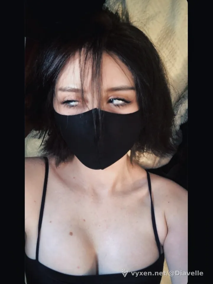 I publish for free, but I welcome tips ^^
FREE Onlyfans - Diavelle
https://onlyfans.com/diavelle (image 3 of 3)
