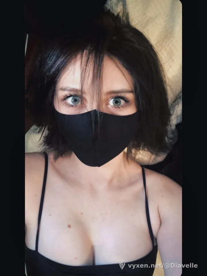 I publish for free, but I welcome tips ^^
FREE Onlyfans - Diavelle
https://onlyfans.com/diavelle (image 1 of 3)