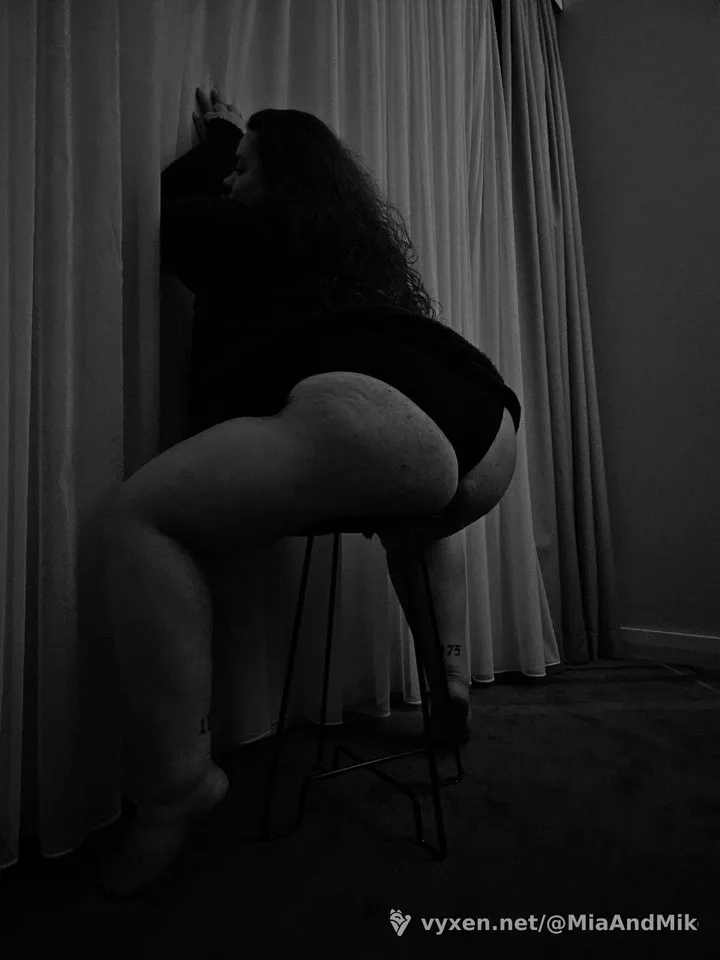 Shadow and curves — soft start with us ✨
Mike&Mia (image 1 of 3)